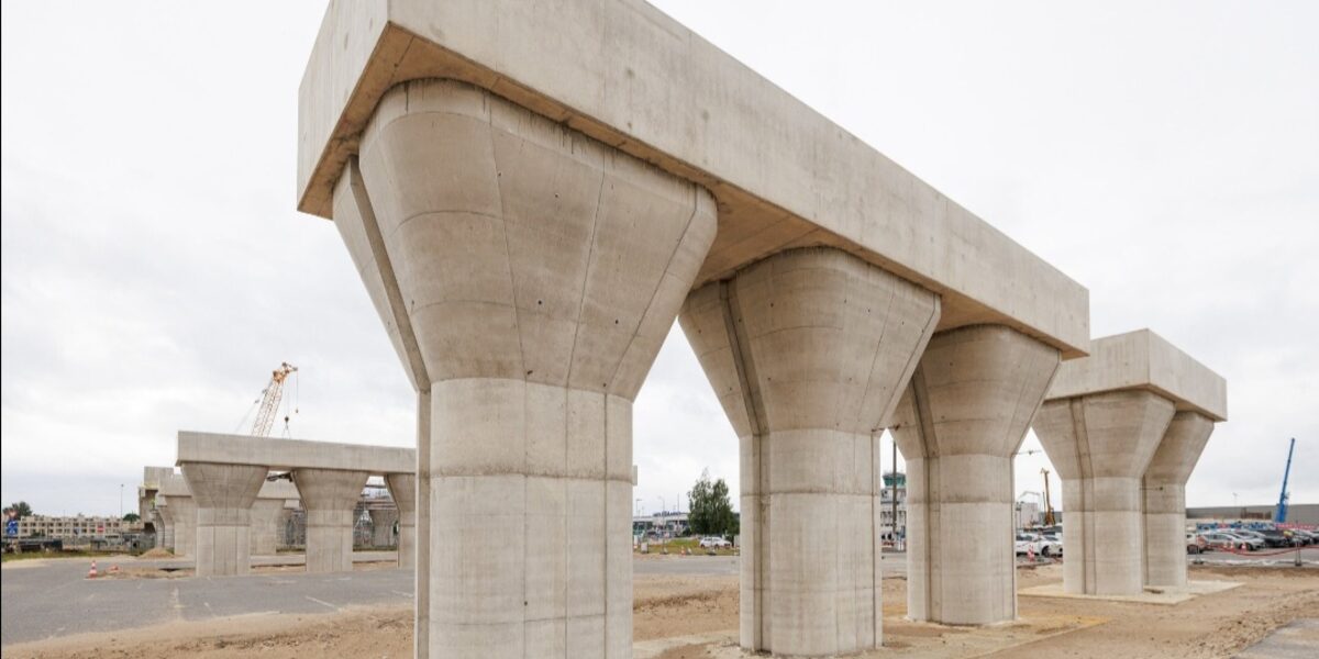 Rail Baltica Rīgas starptautiskās lidostas dzelzceļa stacijas, saistošās infrastruktūras un pārvadu būvniecības darbi (RIX Estakade P30–P15)
